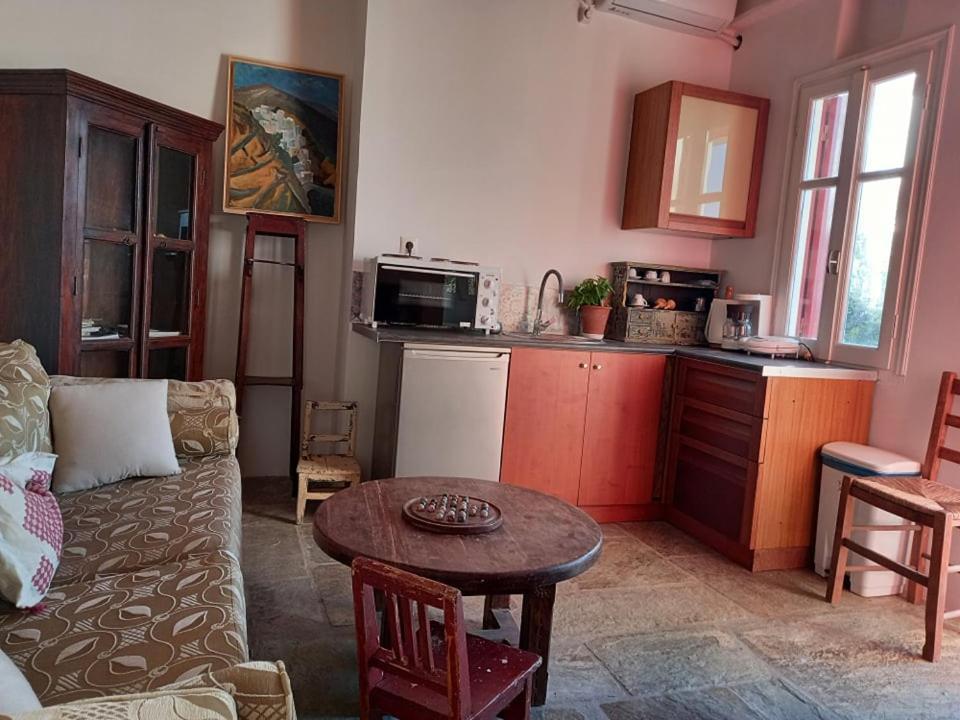 Arthome1 Panormos (Tinos)